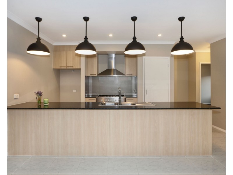 10 Torbreck Avenue, South Morang VIC 3752