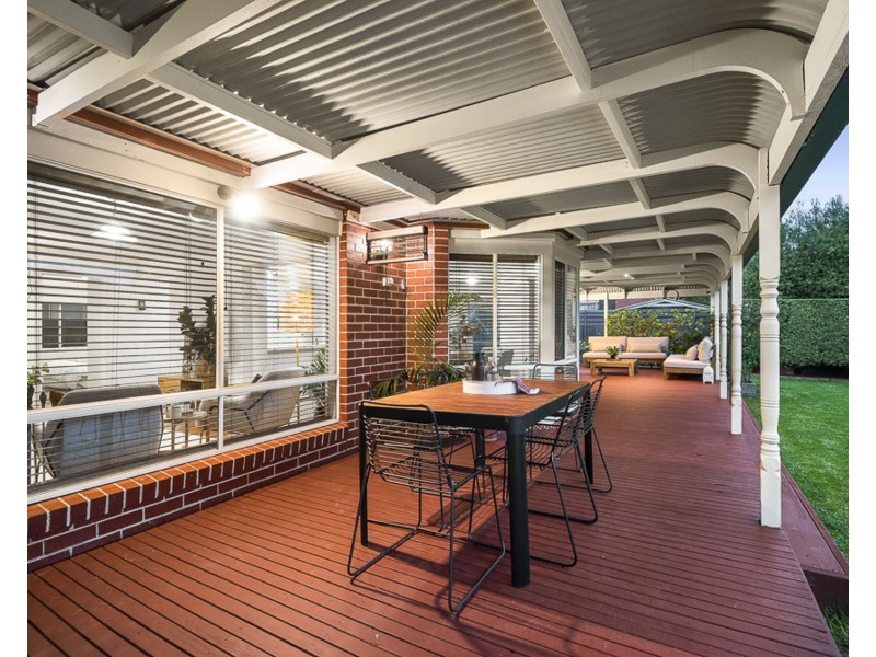 10 Bluestone Court, South Morang VIC 3752