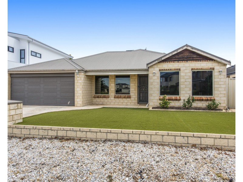 13 Glentrool Gardens, Canning Vale WA 6155