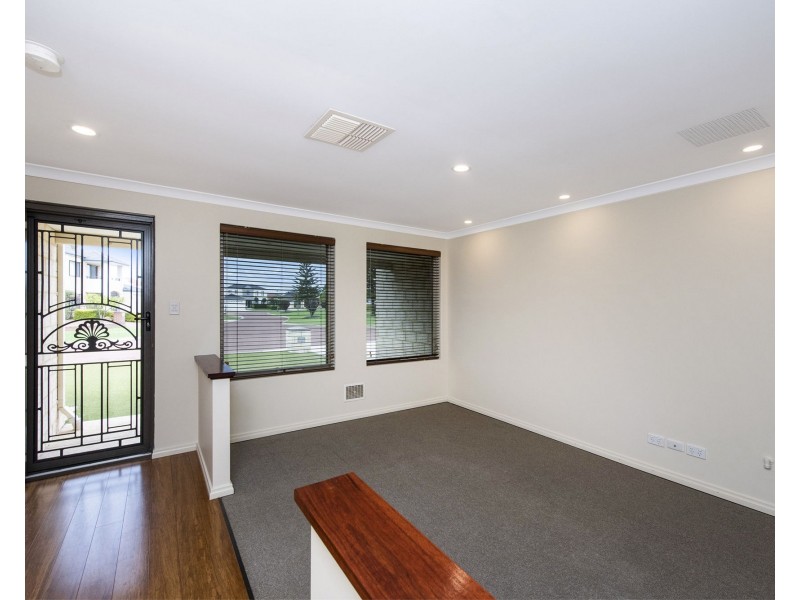 13 Glentrool Gardens, Canning Vale WA 6155