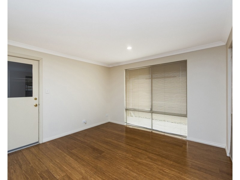 13 Glentrool Gardens, Canning Vale WA 6155