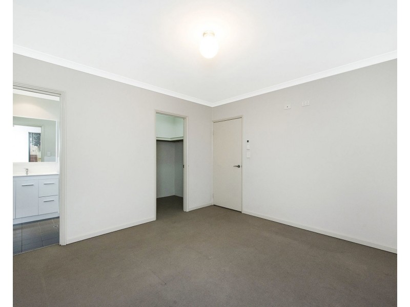 1/201 Boardman Road, Canning Vale WA 6155