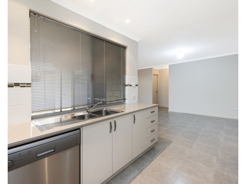 1/201 Boardman Road, Canning Vale WA 6155