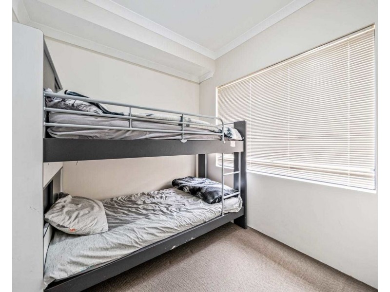 4/173 George Street, Queens Park WA 6107