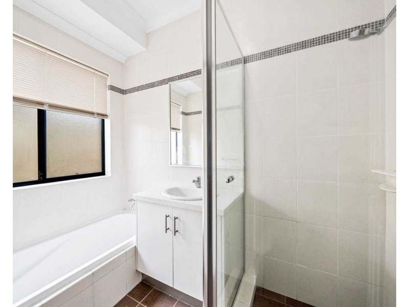 4/173 George Street, Queens Park WA 6107