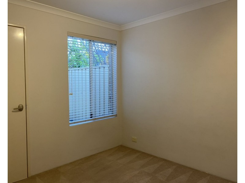 2/103 Gateway Boulevard, Canning Vale WA 6155