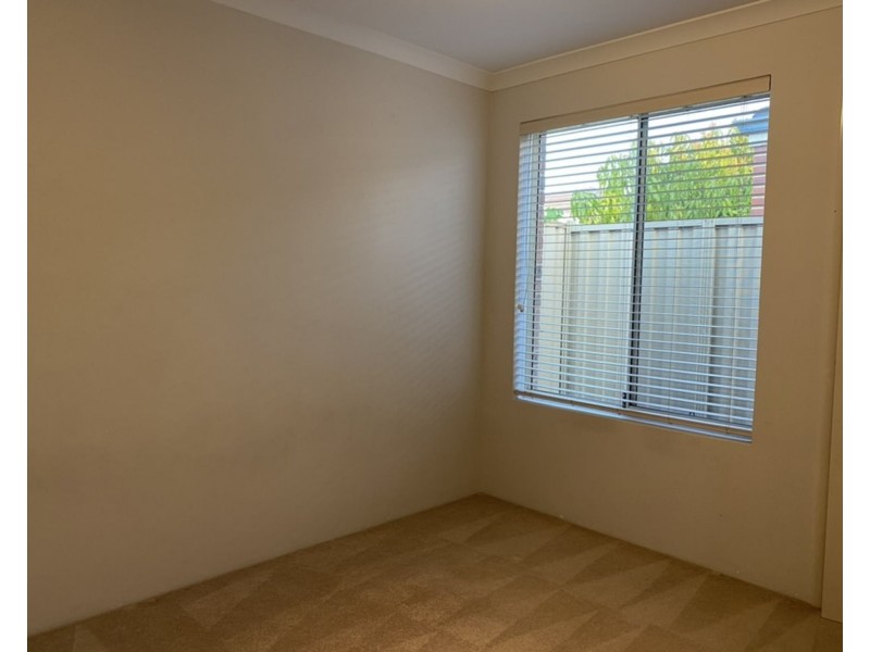 2/103 Gateway Boulevard, Canning Vale WA 6155