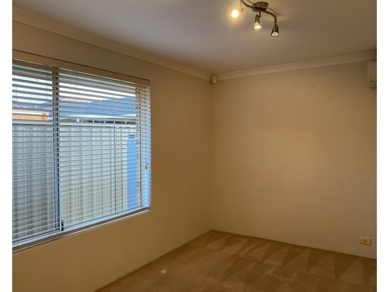 2/103 Gateway Boulevard, Canning Vale WA 6155