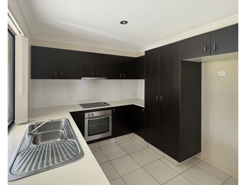 8 Mimosa Street, Ormeau QLD 4208
