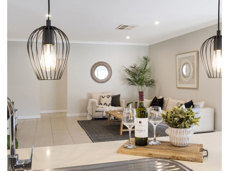 8 Alassio Parade, Secret Harbour WA 6173