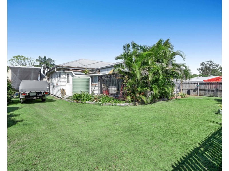 121 Moreton Avenue, Wynnum QLD 4178
