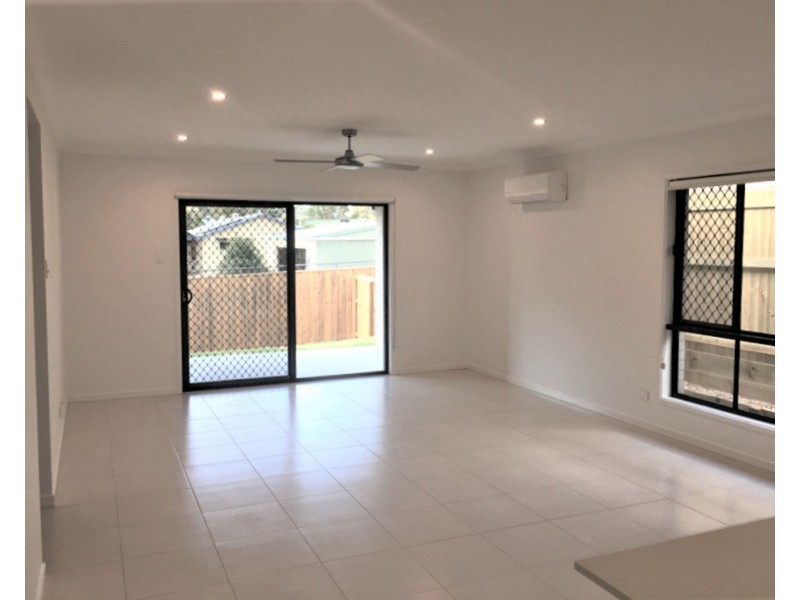 6 Daniell Close, Ripley QLD 4306