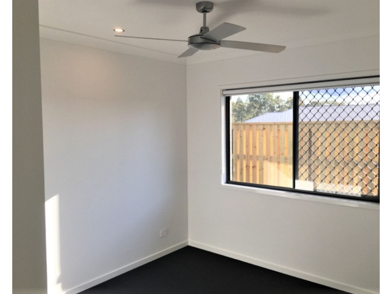 6 Daniell Close, Ripley QLD 4306