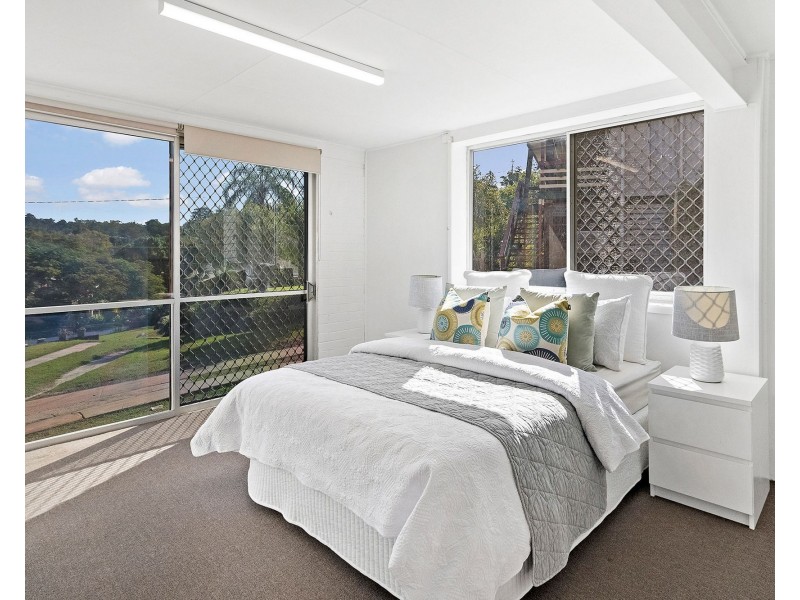 44 Minto Crescent, Arana Hills QLD 4054