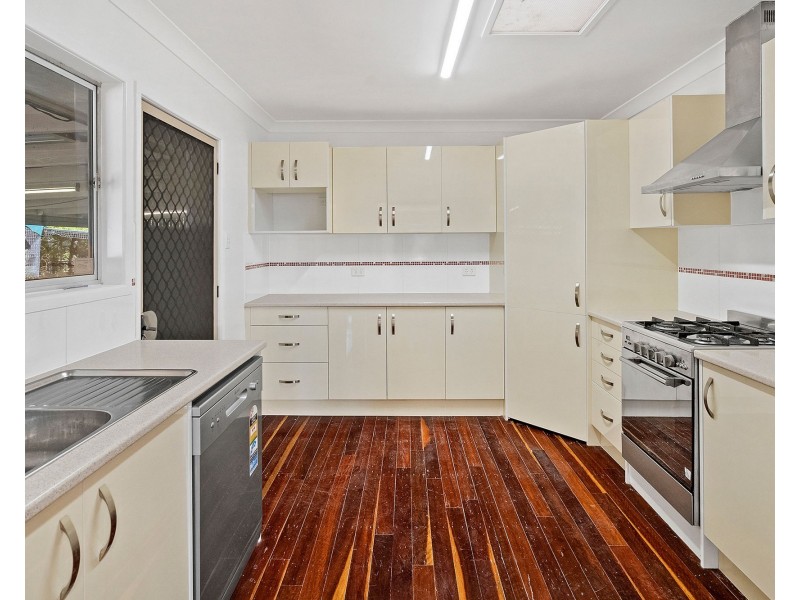 44 Minto Crescent, Arana Hills QLD 4054