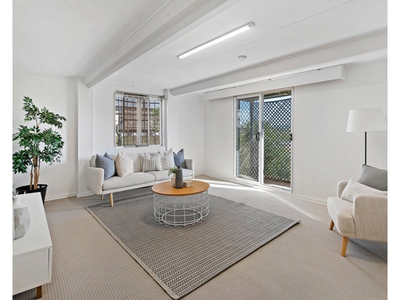 44 Minto Crescent, Arana Hills QLD 4054