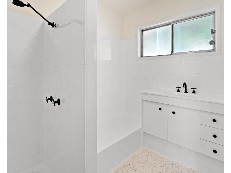 44 Minto Crescent, Arana Hills QLD 4054