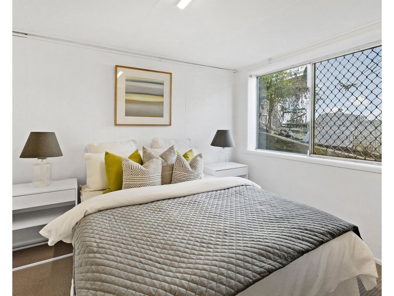 44 Minto Crescent, Arana Hills QLD 4054