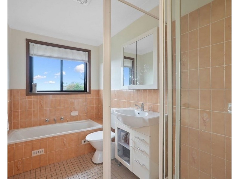 69 Woodcourt Street, Ambarvale NSW 2560