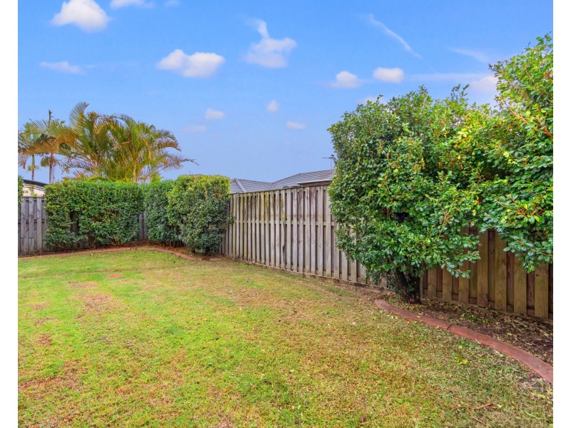 16 Ontario Court, Oxenford QLD 4210