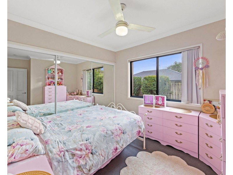 16 Ontario Court, Oxenford QLD 4210