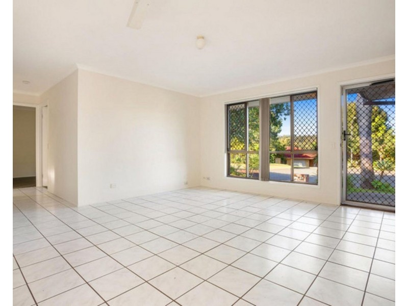 1/8 OSCAR CRT, Oxenford QLD 4210