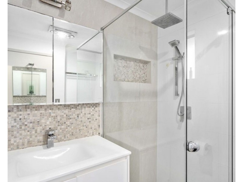 8 Script Court, Oxenford QLD 4210