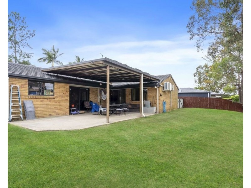 8 Script Court, Oxenford QLD 4210