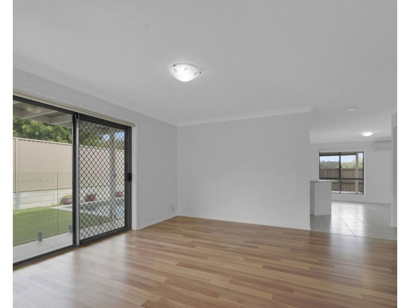 1/106 Greenacre Drive, Parkwood QLD 4214