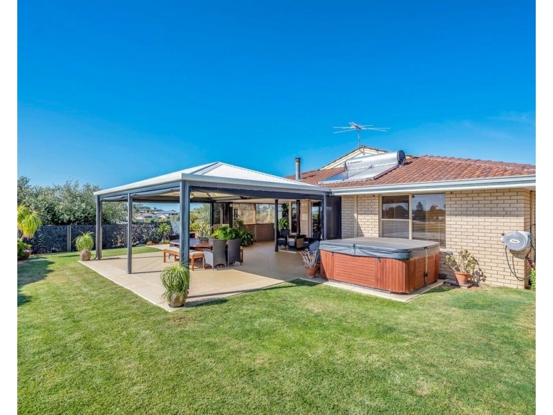 6/13 Allan Place, Halls Head WA 6210