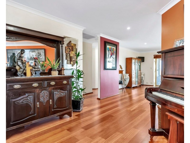 6/13 Allan Place, Halls Head WA 6210