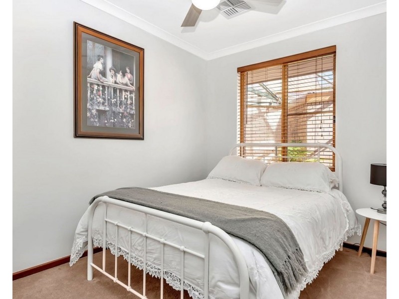 6/13 Allan Place, Halls Head WA 6210