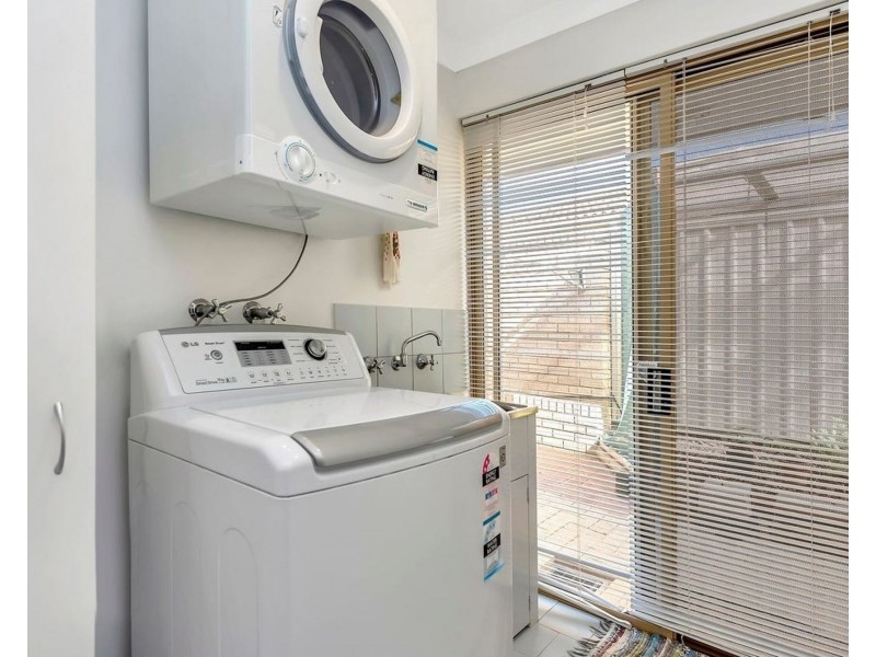 6/13 Allan Place, Halls Head WA 6210