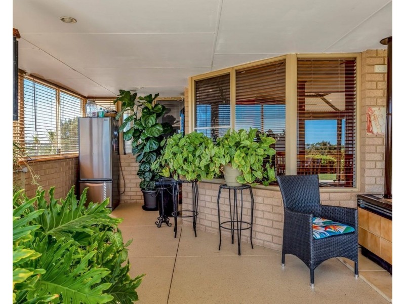 6/13 Allan Place, Halls Head WA 6210