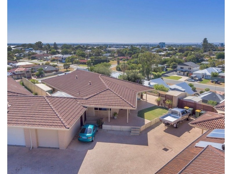 6/13 Allan Place, Halls Head WA 6210