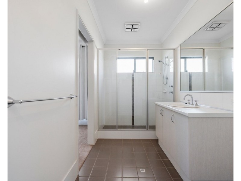 29 Broadstone Vista, Meadow Springs WA 6210