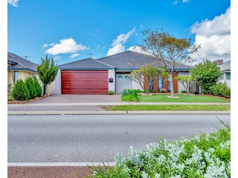 29 Broadstone Vista, Meadow Springs WA 6210