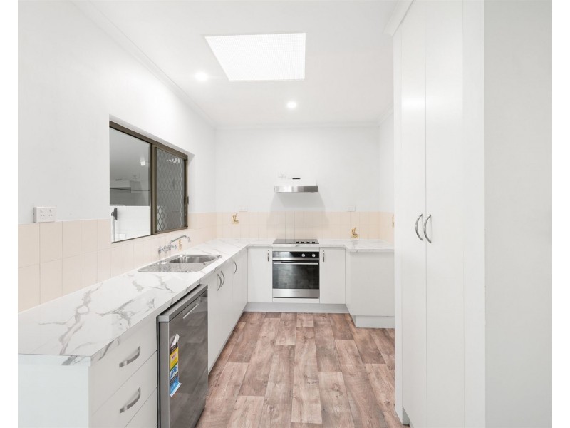 2 Gavin Street, Smithfield QLD 4878