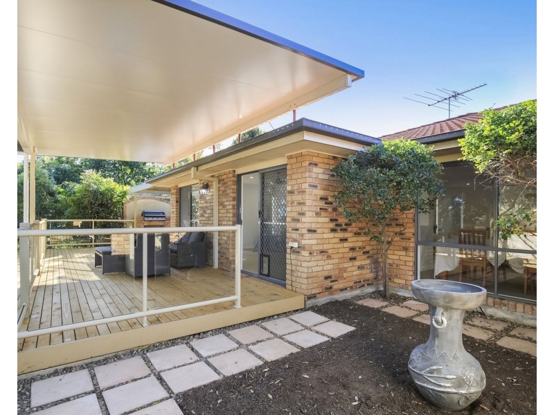 4 Brigalow Close, Bridgeman Downs QLD 4035