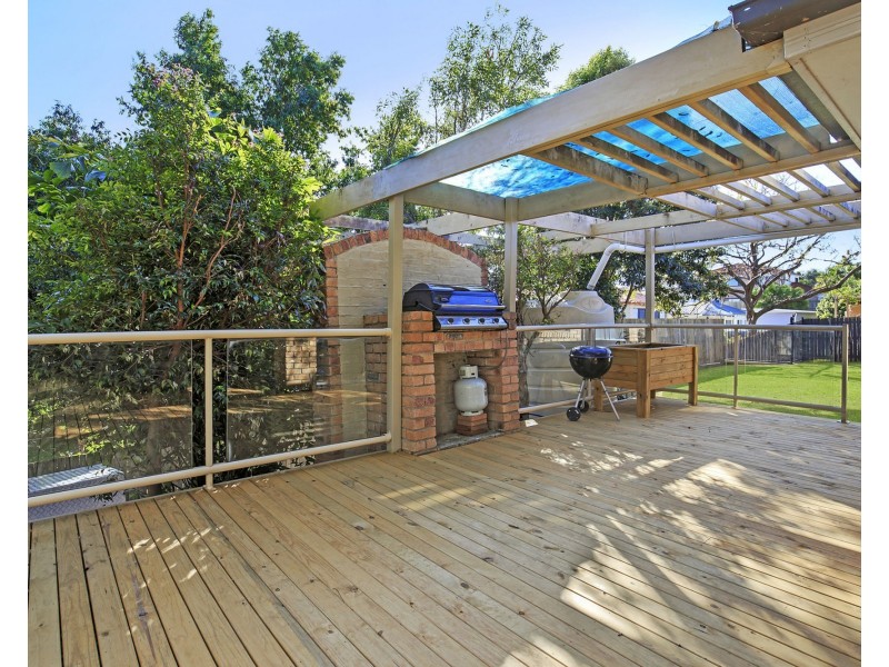 4 Brigalow Close, Bridgeman Downs QLD 4035