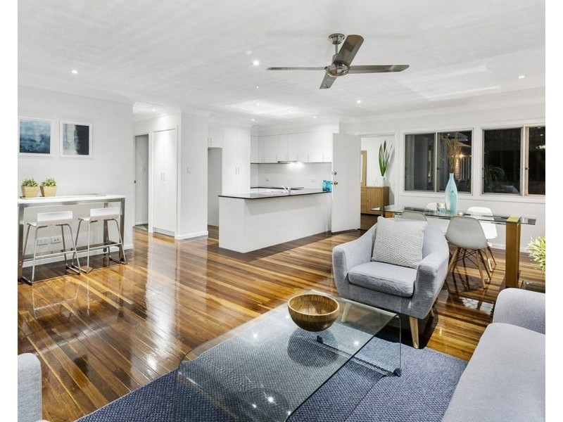 50 Galsworthy Street, Holland Park West QLD 4121