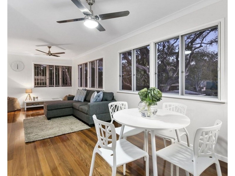 50 Galsworthy Street, Holland Park West QLD 4121