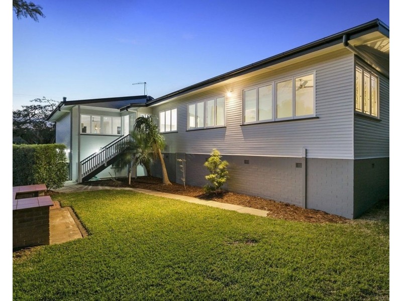 50 Galsworthy Street, Holland Park West QLD 4121
