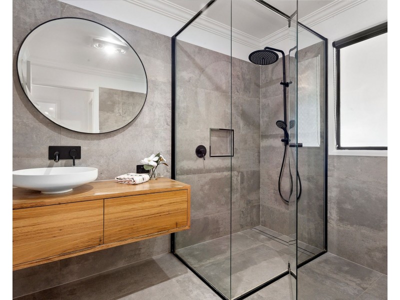 6 Tomanbil Court, Albany Creek QLD 4035