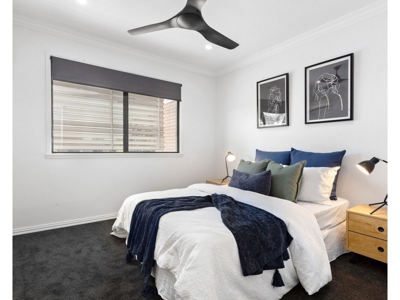 6 Tomanbil Court, Albany Creek QLD 4035