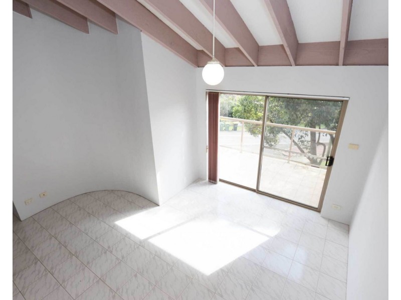 1/24 Whiting Avenue, Terrigal NSW 2260