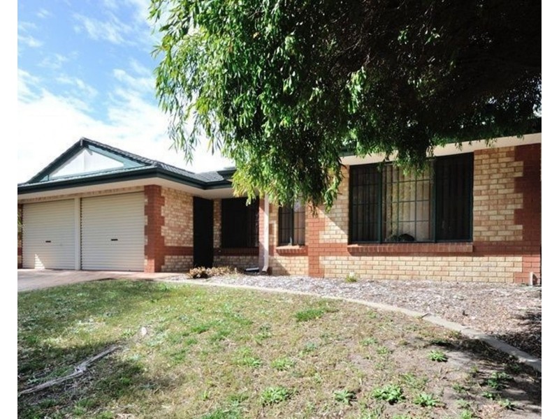 20 Manly Crescent, Warnbro WA 6169