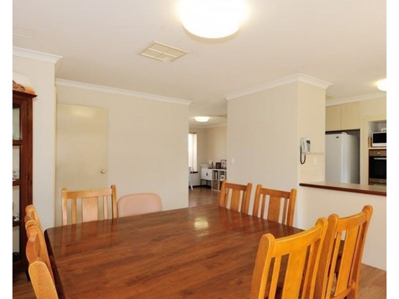 20 Manly Crescent, Warnbro WA 6169