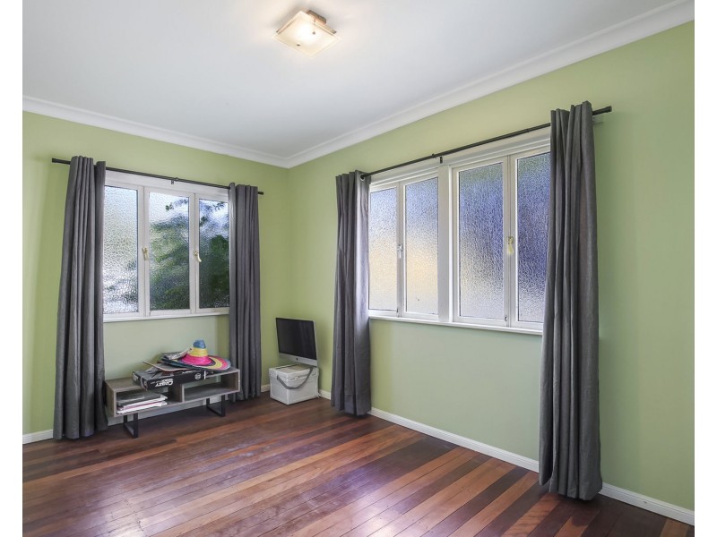 92 Barton Street, Everton Park QLD 4053