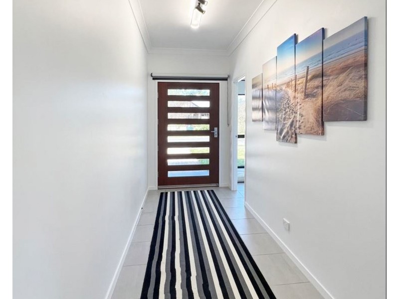 3 Albert Street, Rosewood QLD 4340